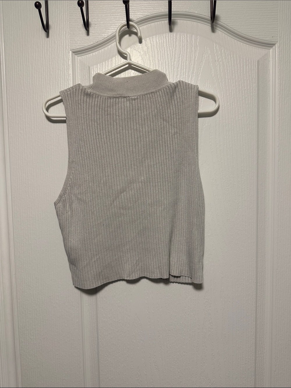 H&M Light Gray Ribbed Mock Neck Tank - Picture 3 of 3